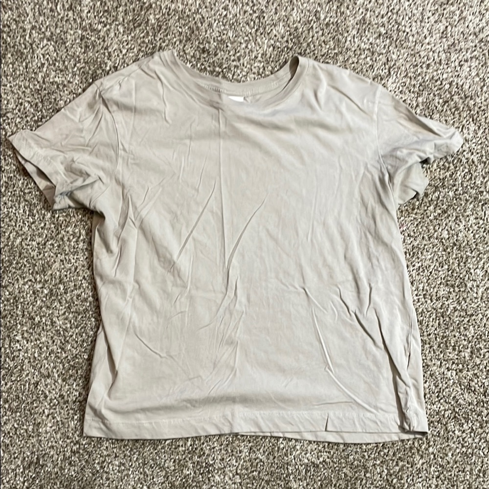 H&M Tan and Cream Relaxed Short Sleeve Tee